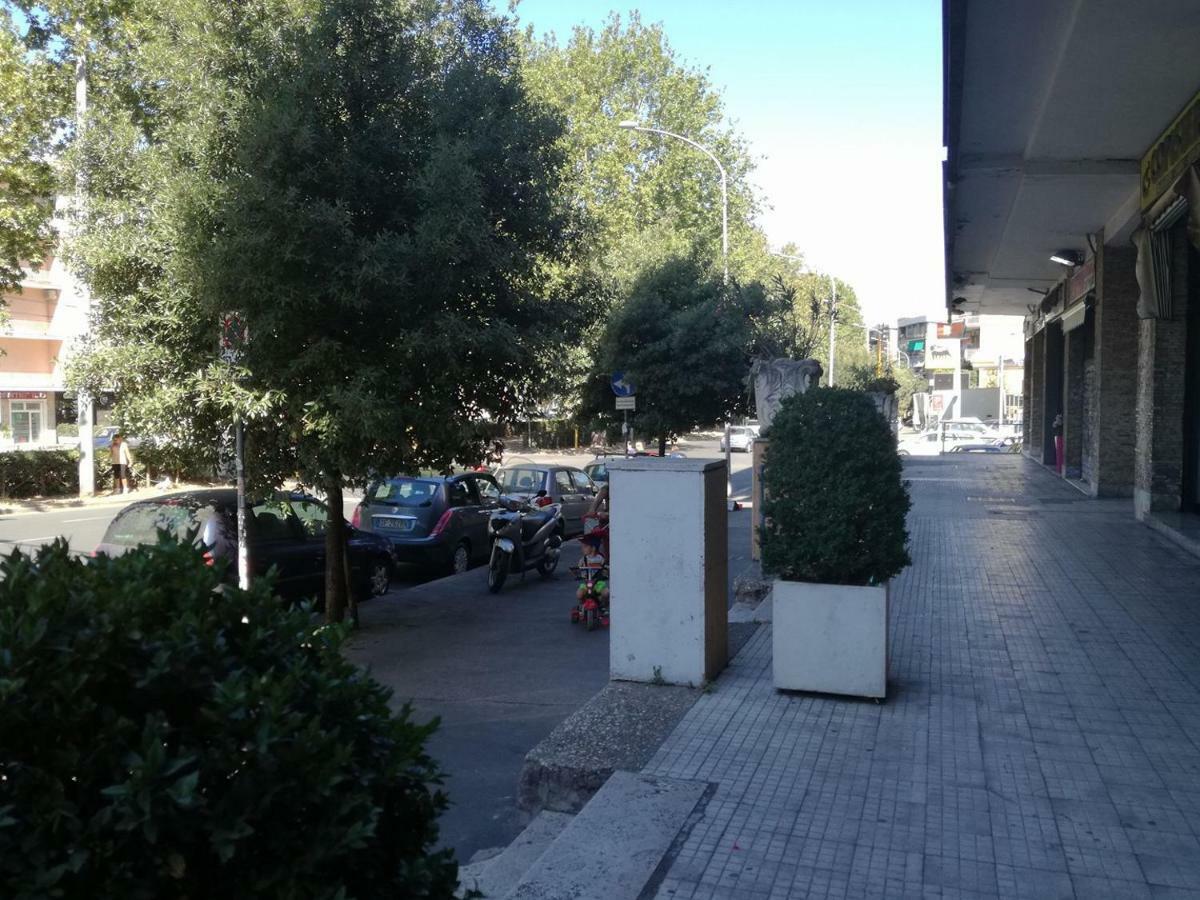 White Apartment Rom Exterior foto