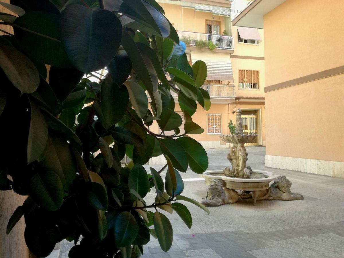 White Apartment Rom Exterior foto