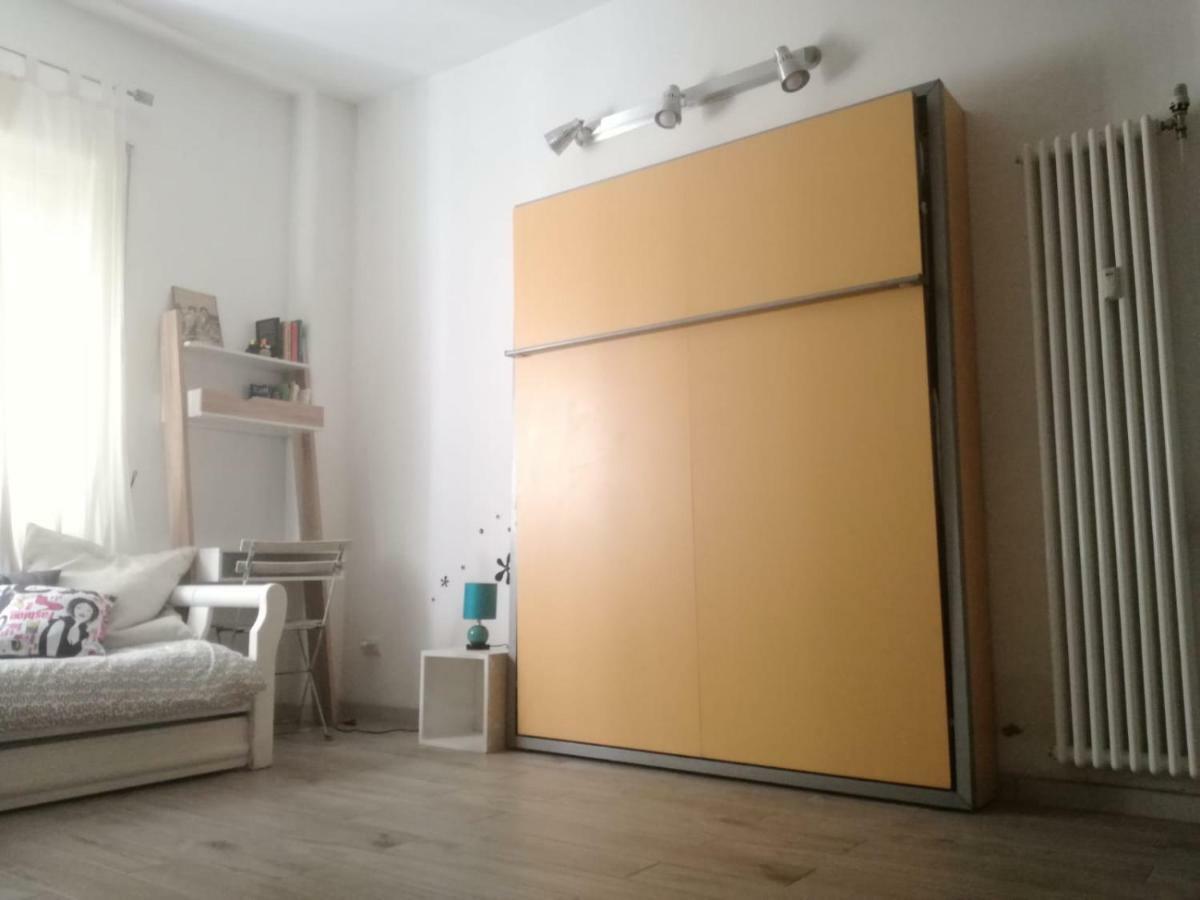 White Apartment Rom Exterior foto